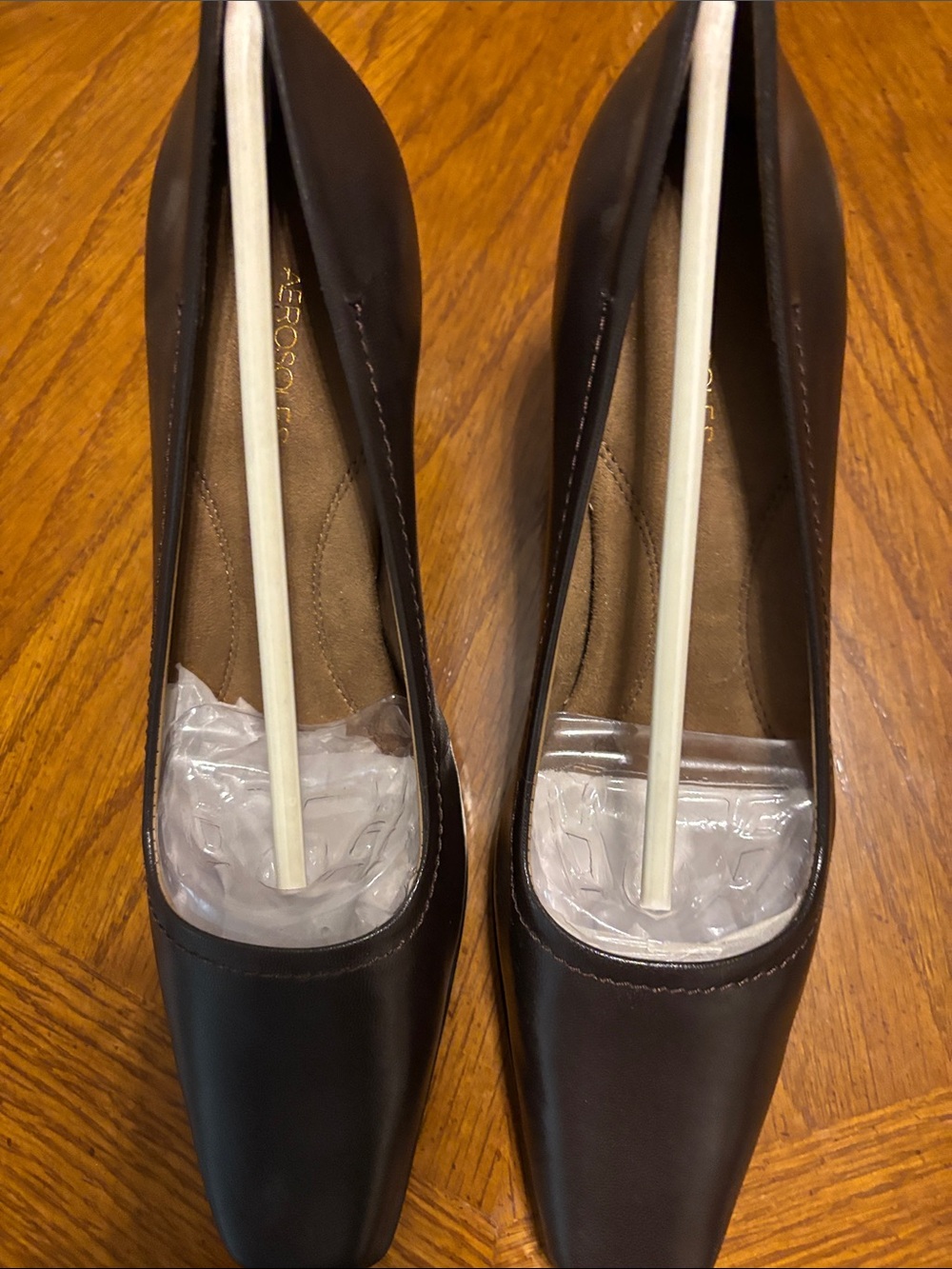 AEROSOLES Women's Dark Brown Square Toe Flats